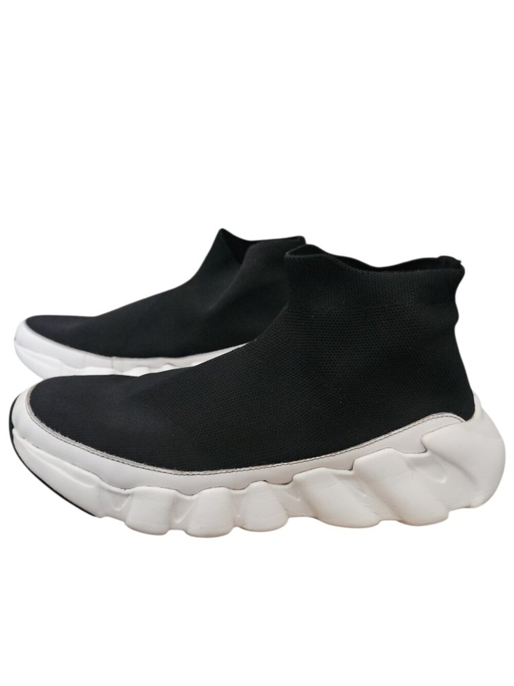Zara Slip on Sneakers 42